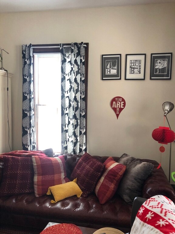 27 Warren Ave unit 1, Somerville, MA 02143 - photo 6