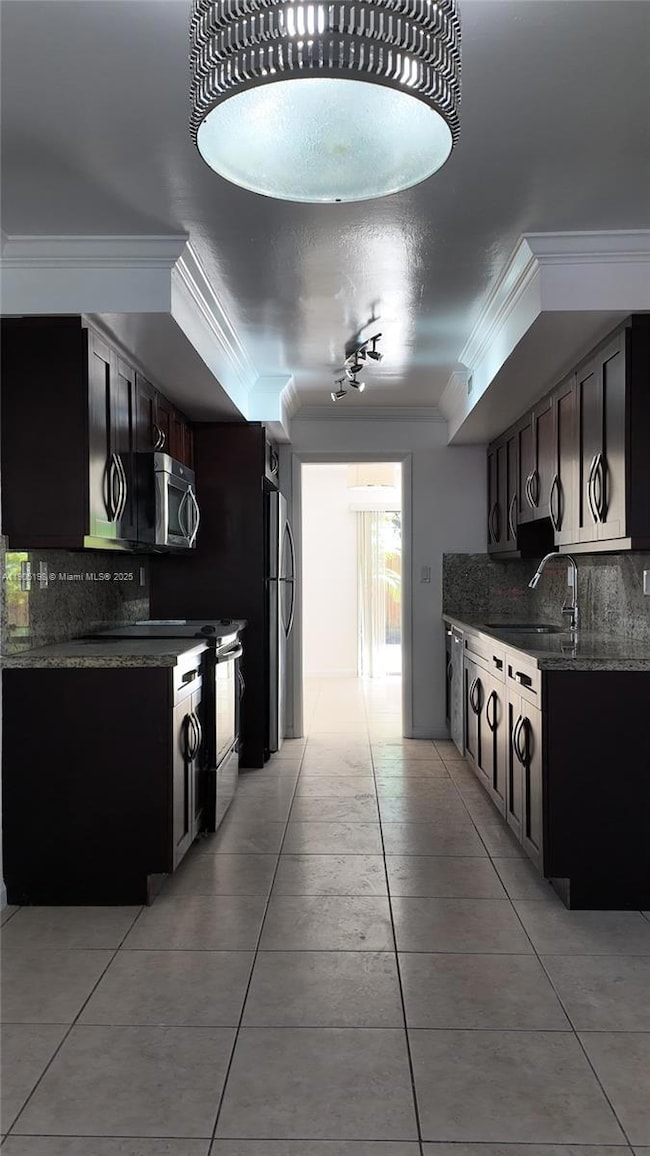 3326 Farragut St unit 6F, Hollywood, FL 33021 - photo 6