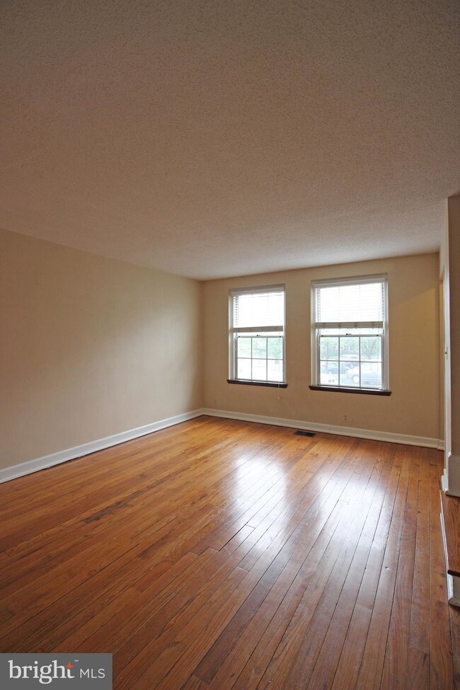 3615 S Wakefield St, Arlington, VA 22206 - photo 4