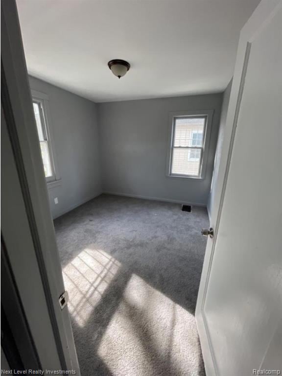 9252 Fielding St, Detroit, MI 48228 - photo 3