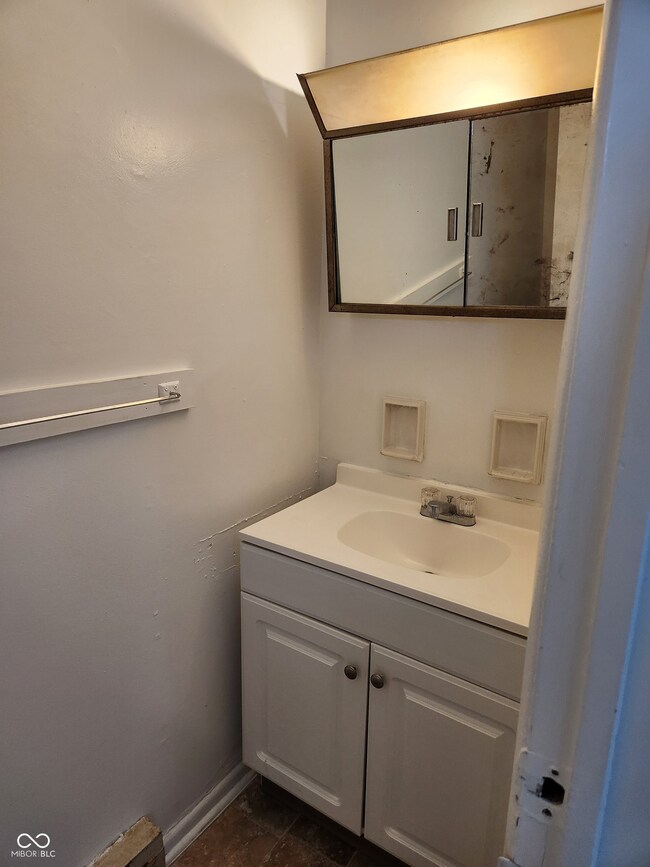 4416 Maple Ln, Indianapolis, IN 46226 - photo 6