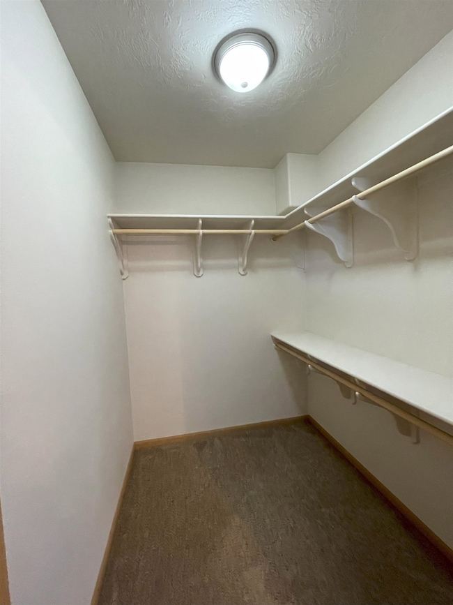 2850 Kent Ave unit E-31, Cody, WY 82414 - photo 5