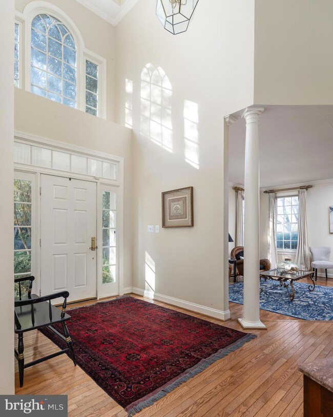 12012 Creekbend Dr, Reston, VA 20194 - photo 5