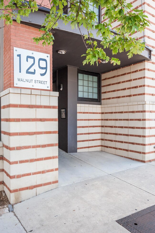 129_Walnut_St_101_03
