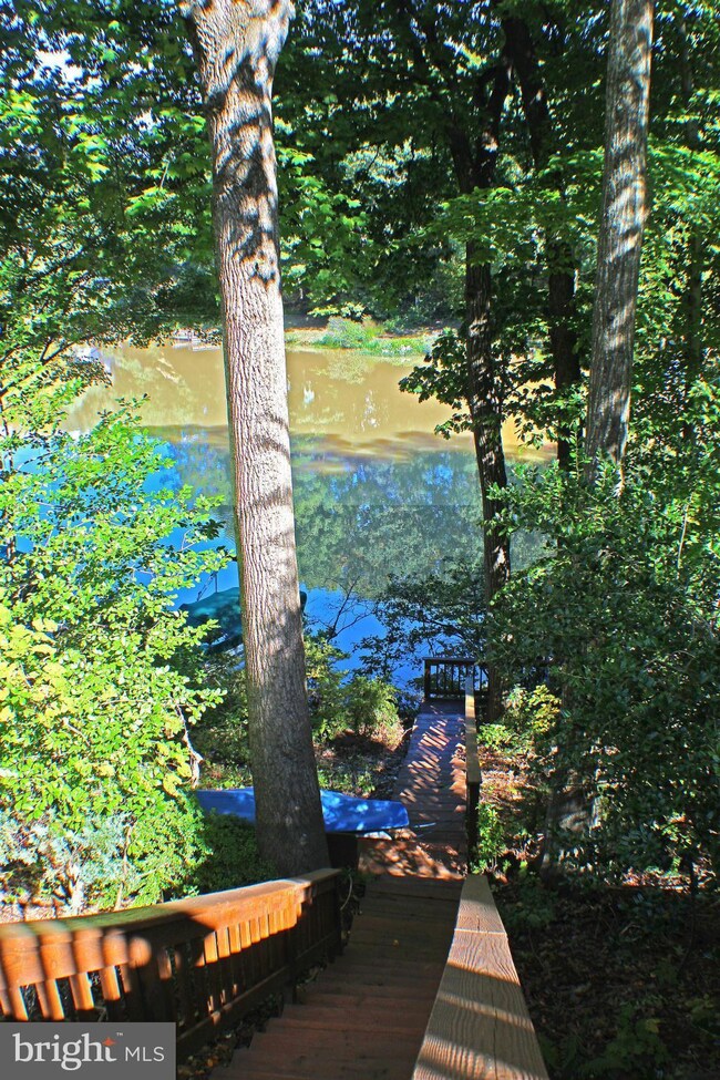 4737 Timber Ridge Dr, Dumfries, VA 22025 - photo 5