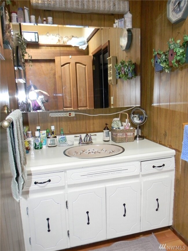 15847 Bald Hill Rd SE, Yelm, WA 98597 - photo 4