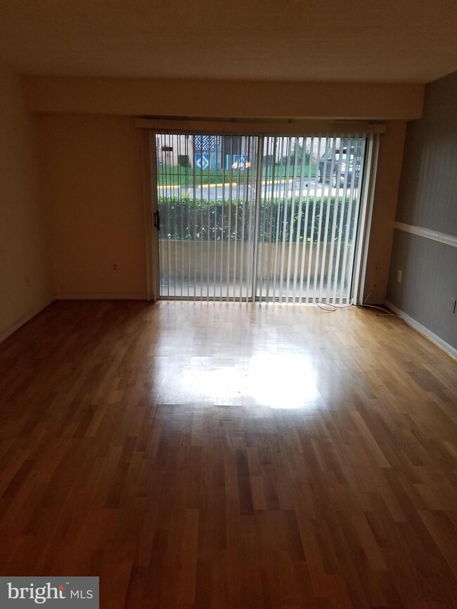 5106 F St SE unit 1, Washington, DC 20019 - photo 3