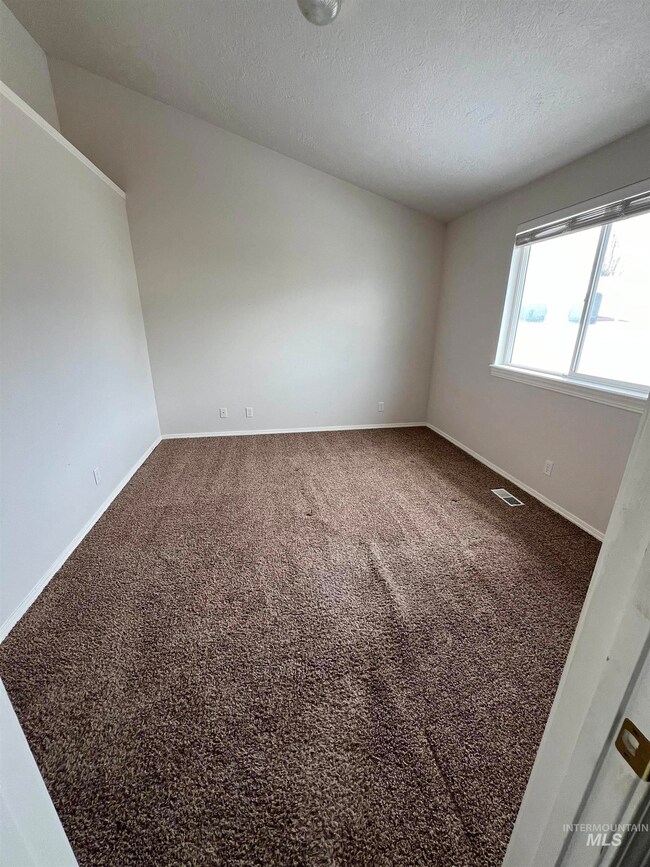 1100 W Odessa Ct unit 1, Nampa, ID 83686 - photo 4