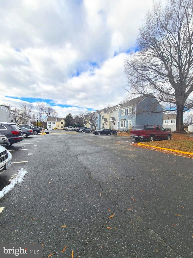 611 Madison Ct unit 24, Stafford, VA 22556 - photo 3