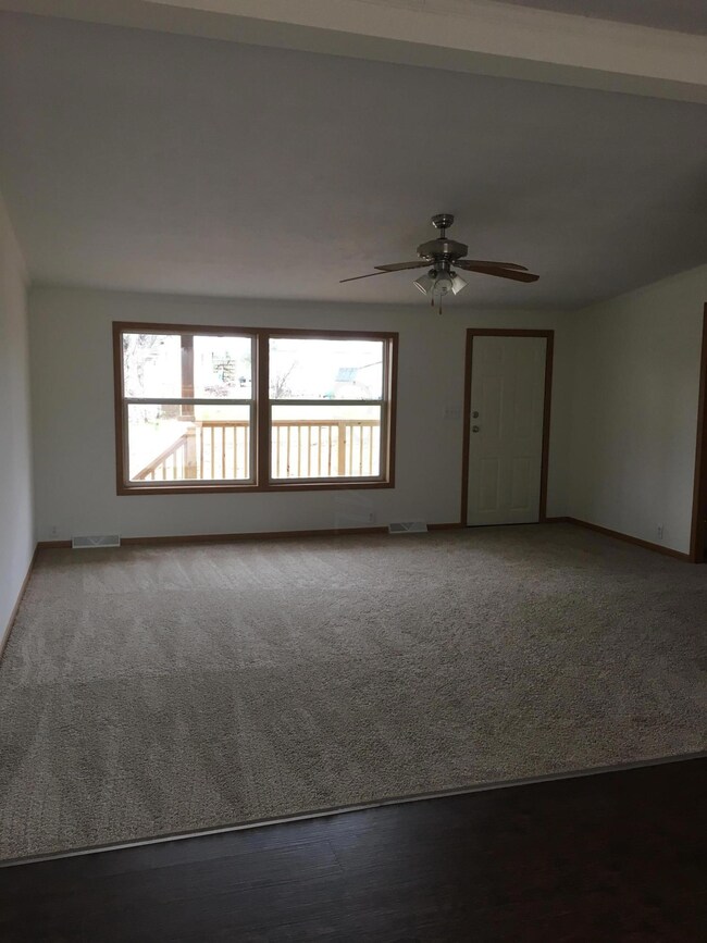 443 Mount Vernon Ave, Thornville, OH 43076 - photo 4