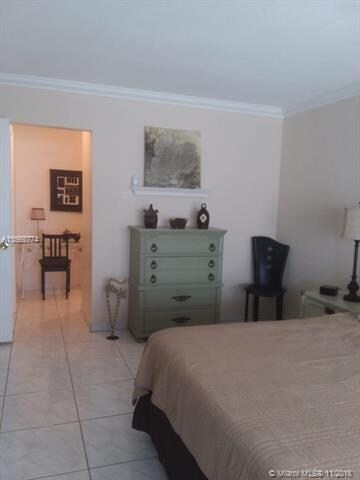 215 SE 3rd St unit 104A, Hallandale Beach, FL 33009 - photo 7