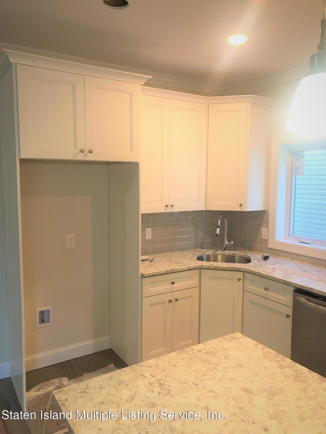 205 3rd St, Staten Island, NY 10306 - photo 5