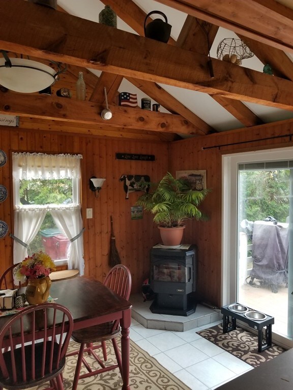 6 Stone St, Middleboro, MA 02346 - photo 2