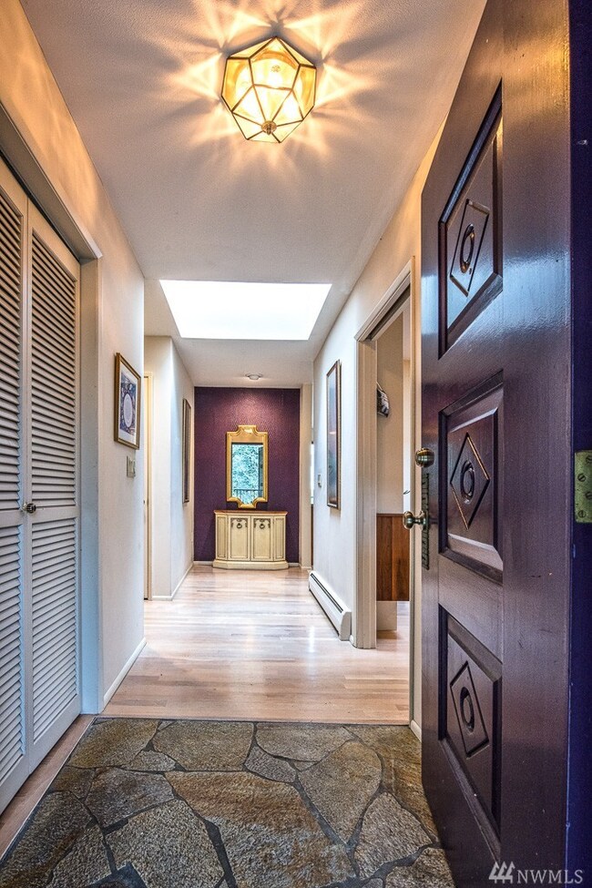 9530 SE 40th St, Mercer Island, WA 98040 - photo 7