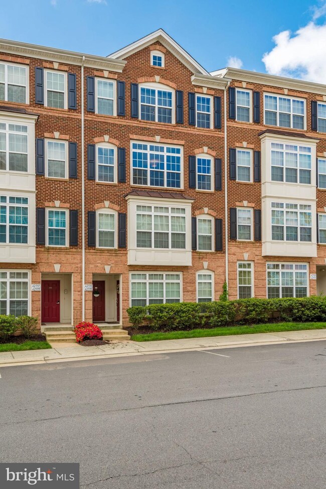 42595 Cardinal Trace Terrace, Ashburn, VA 20148 - photo 5