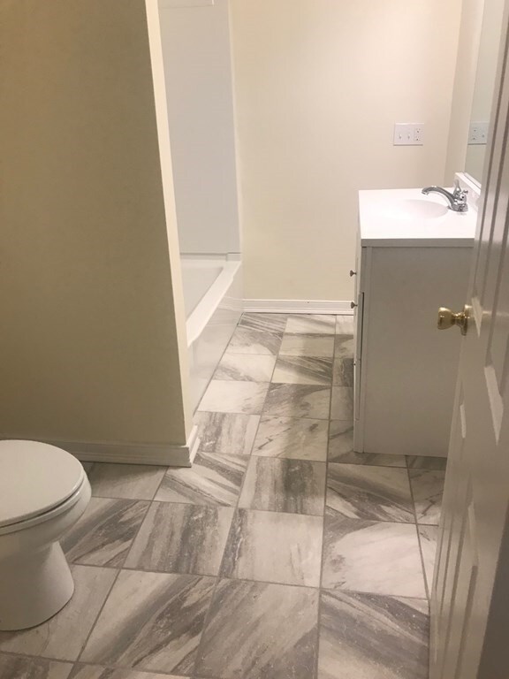 2 Buck St unit 2, Woburn, MA 01801 - photo 6