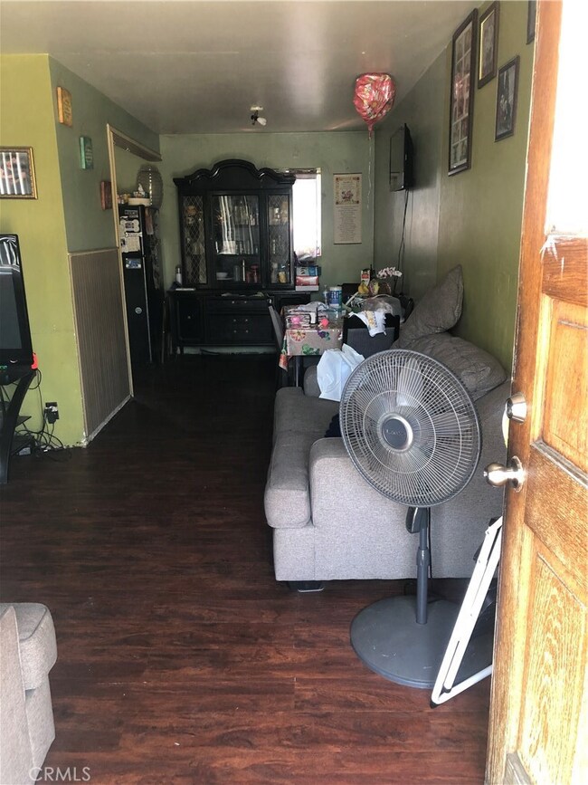 unlisted-address, Inglewood, CA 90303 - photo 5