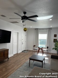 625 E Evergreen St, San Antonio, TX 78212 - photo 4