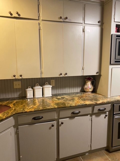 2421 Marguerite St, Bay City, TX 77414 - photo 7