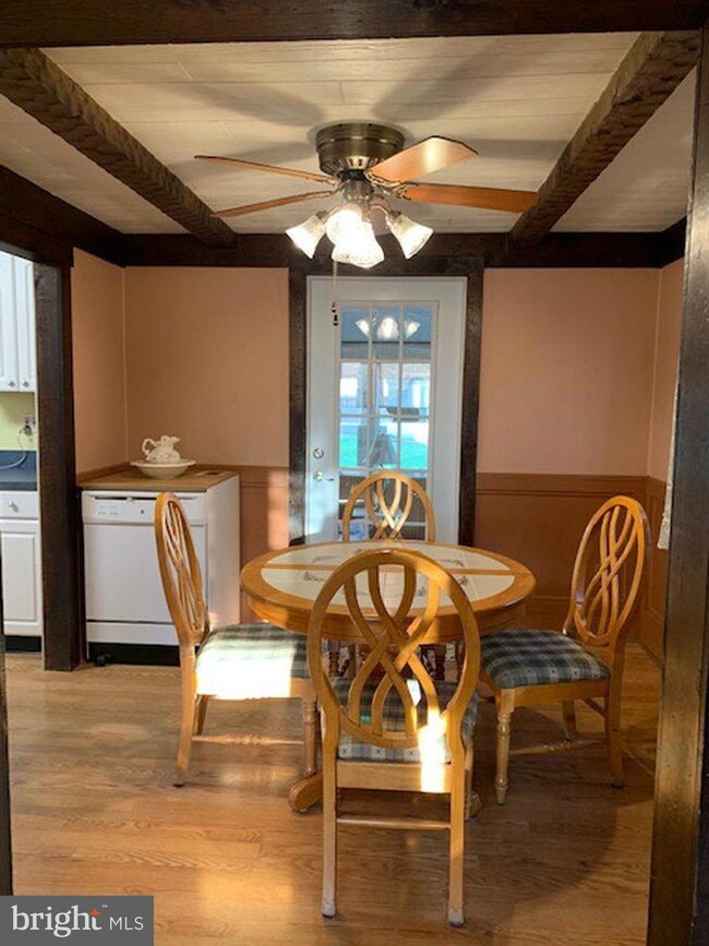 325 Nassau Ave, Paulsboro, NJ 08066 - photo 2