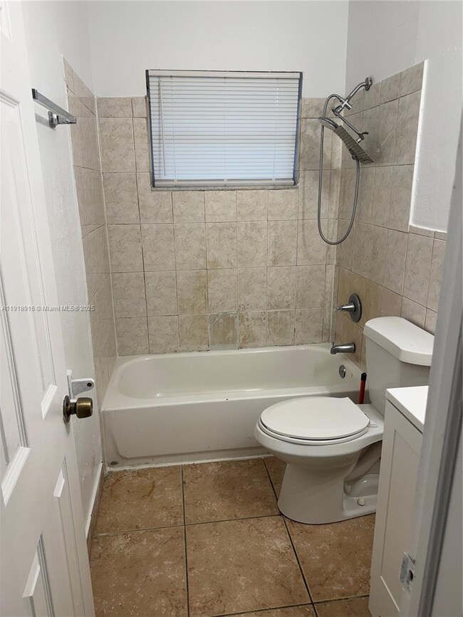 2750 NW 20th St unit 1-2, Fort Lauderdale, FL 33311 - photo 5