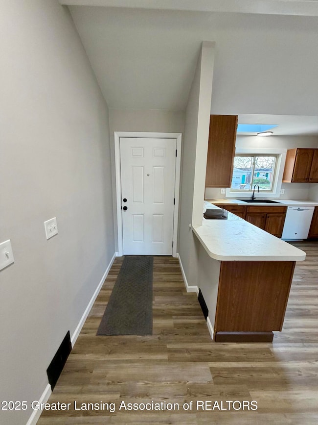 2521 Hopkins Ave, Lansing, MI 48912 - photo 6