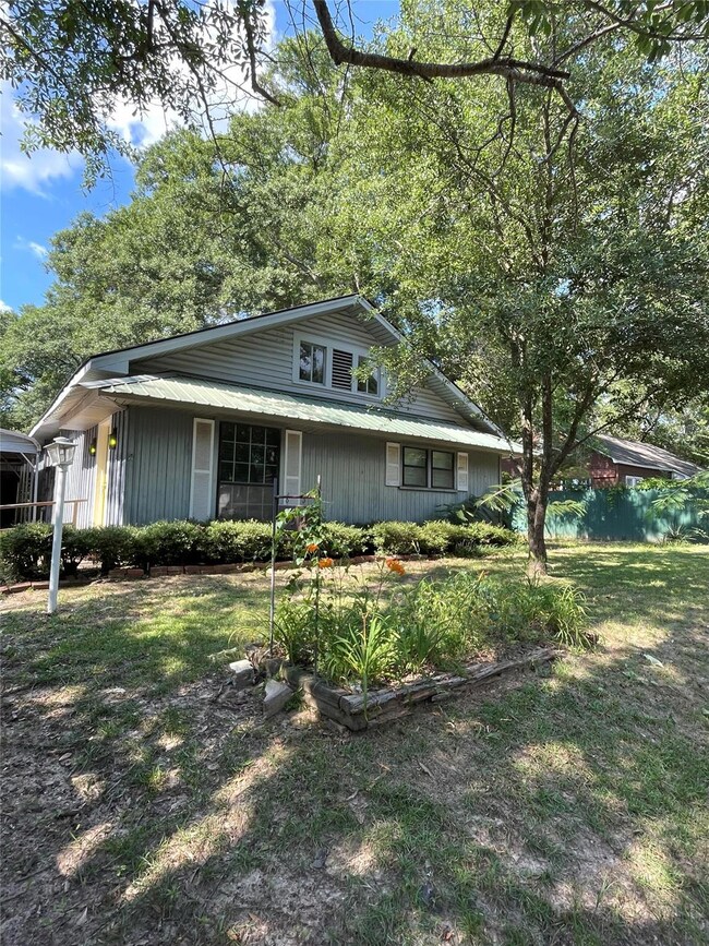 222 E California Ave, Vivian, LA 71082 - photo 2