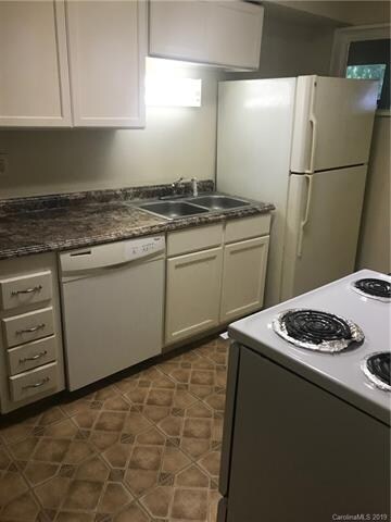 234 Harrill St, Statesville, NC 28677 - photo 5