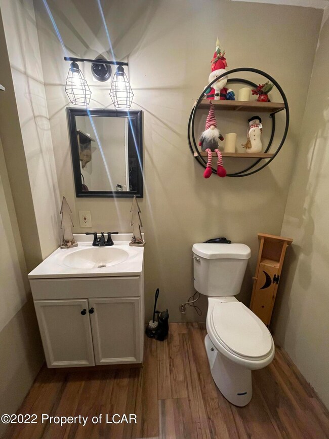 738 S Hanover St, Nanticoke, PA 18634 - photo 6