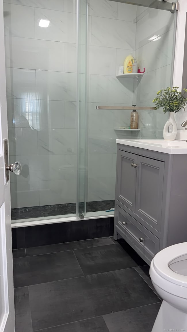 533 Clinton Ave, Bridgeport, CT 06605 - photo 7