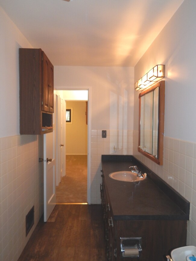 1901 Apache Rd, Waukegan, IL 60087 - photo 5