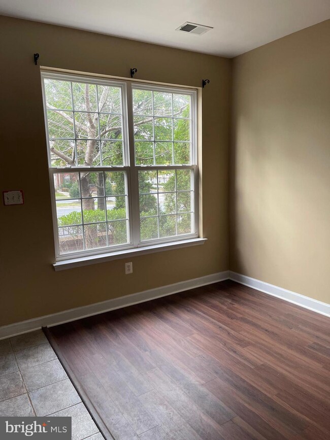 567 Garrett a Morgan Blvd, Hyattsville, MD 20785 - photo 5