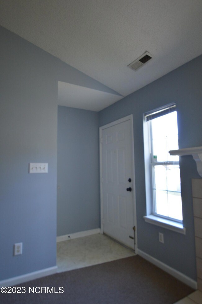 163 Brenda Dr, Jacksonville, NC 28546 - photo 5