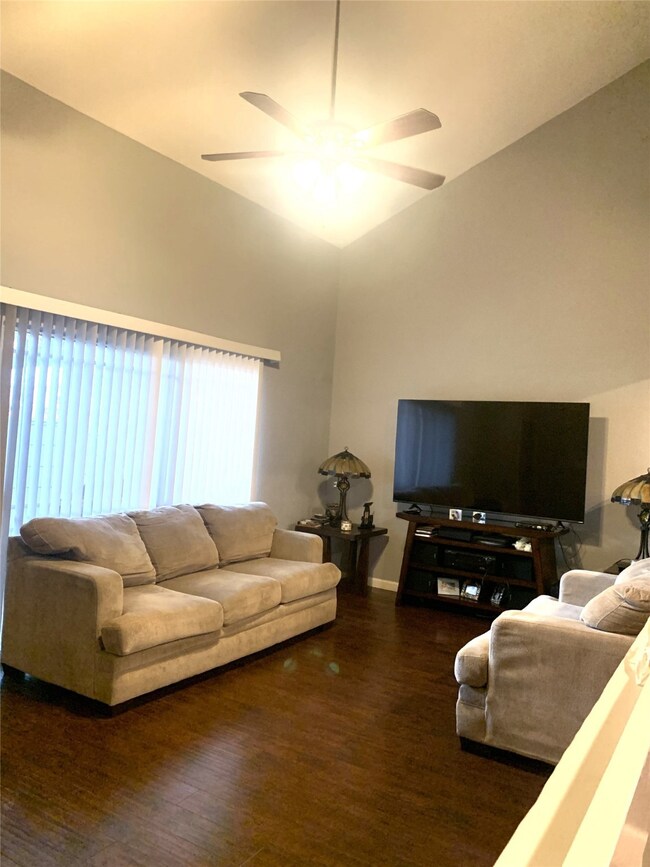 Nice High ceilings!