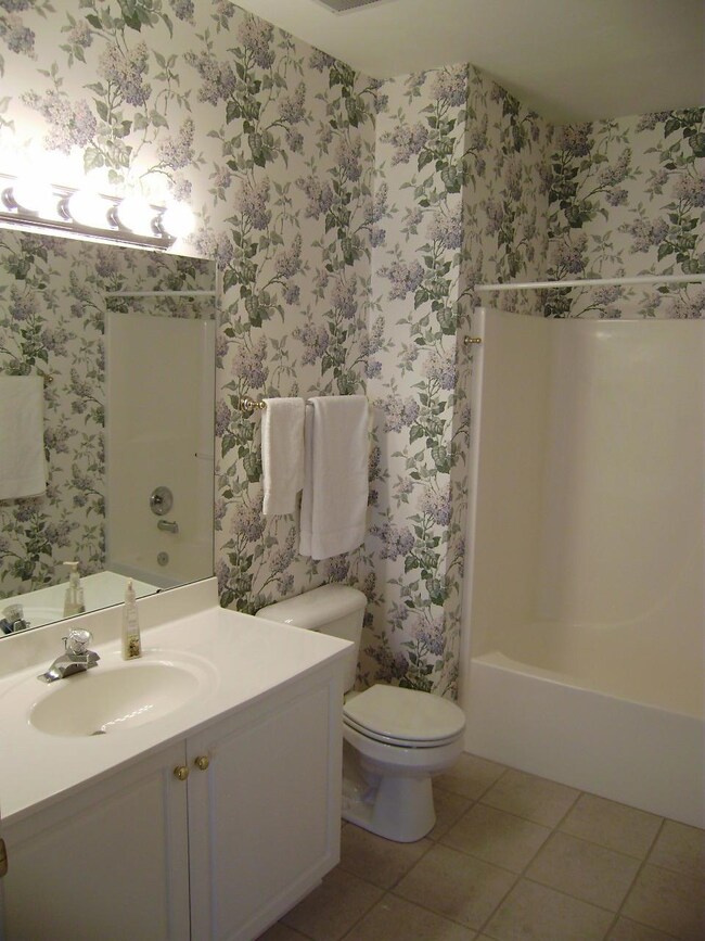 Guestbath1
