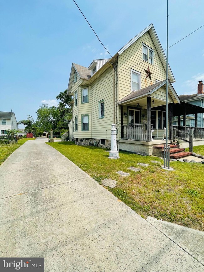 709 Bridgeboro St, Riverside, NJ 08075 - photo 4