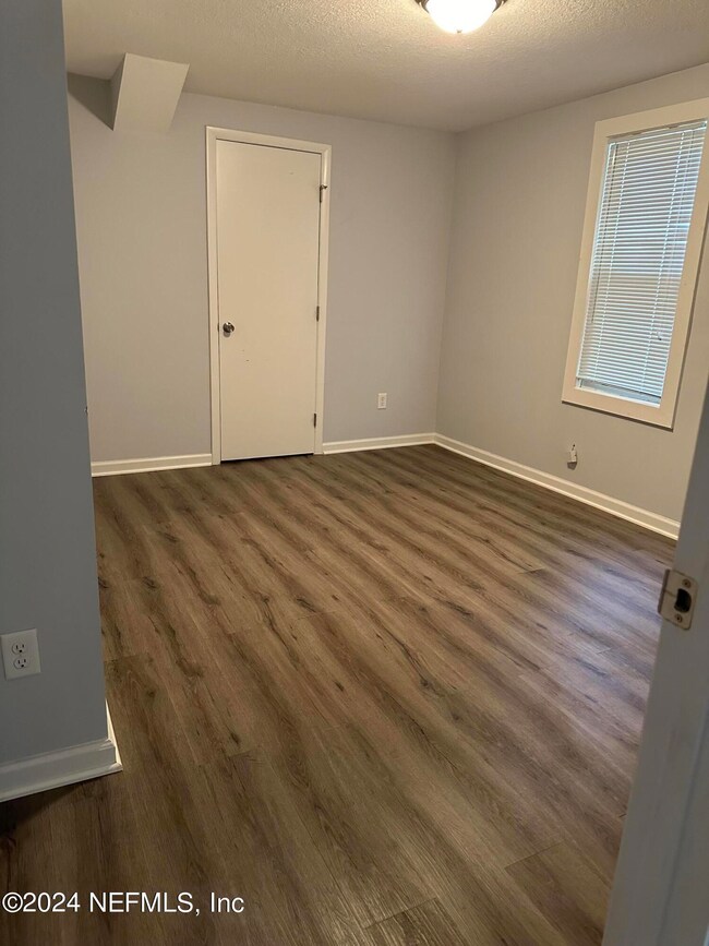 4648 Wheeler Ave, Jacksonville, FL 32210 - photo 5