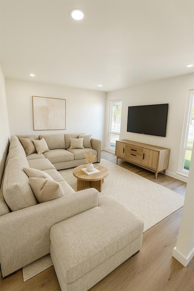 580 N Oak Ave, Oakdale, CA 95361 - photo 7