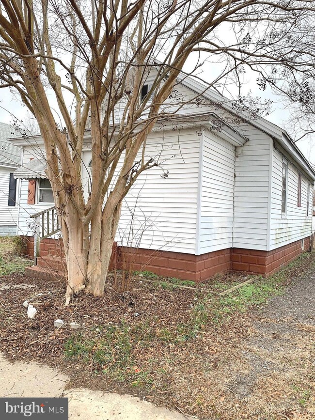 411 Robbins St, Cambridge, MD 21613 - photo 2