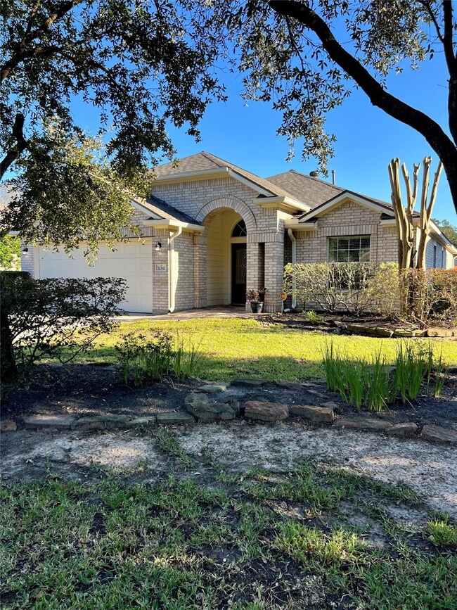 32342 Hunter Park, Conroe, TX 77385 - photo 2