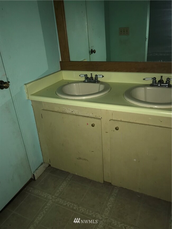 unlisted-address, Auburn, WA 98002 - photo 7