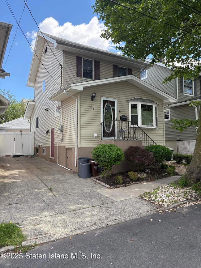 81 Winthrop Place