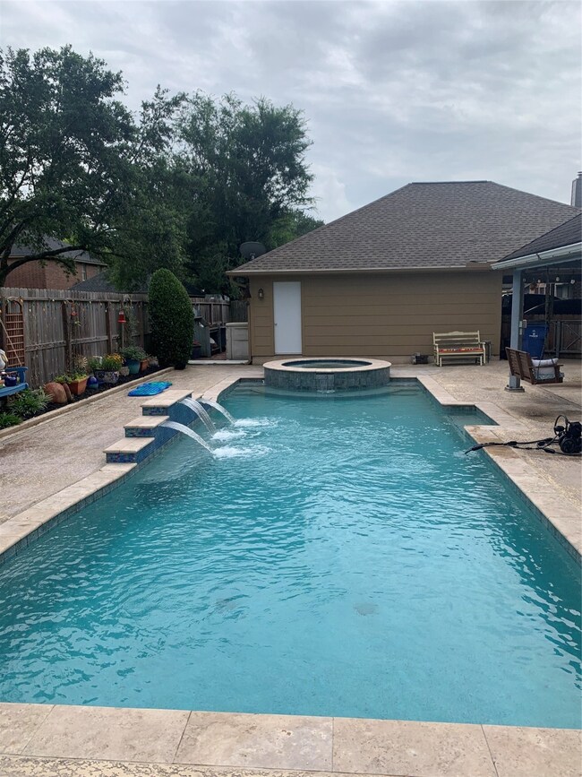 2403 San Augustine Ln, Friendswood, TX 77546 - photo 3