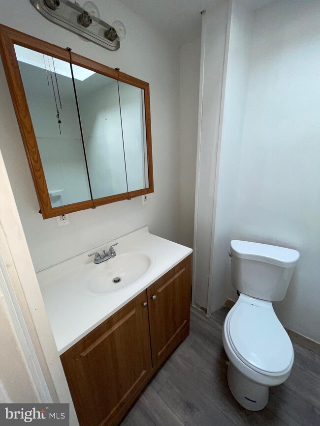 406 Darby Terrace, Darby, PA 19023 - photo 4