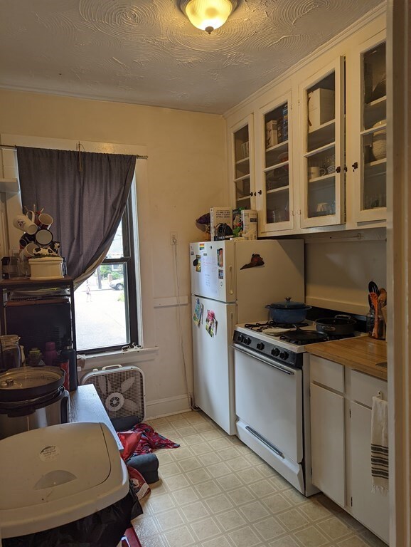 4A Pleasant Ave unit 4, Somerville, MA 02143 - photo 5