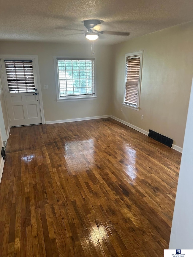 120 Vine St, Weston, NE 68070 - photo 2