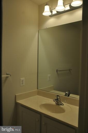 1641 Tree Top View Terrace, Silver Spring, MD 20904 - photo 4