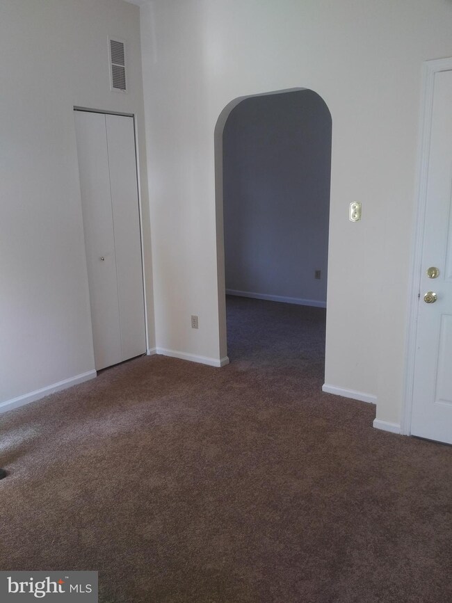 61 E Oakland Ave unit 2, Doylestown, PA 18901 - photo 3