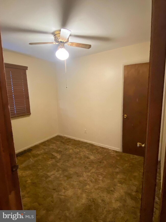 214 Seagull Dr, Egg Harbor Township, NJ 08234 - photo 6