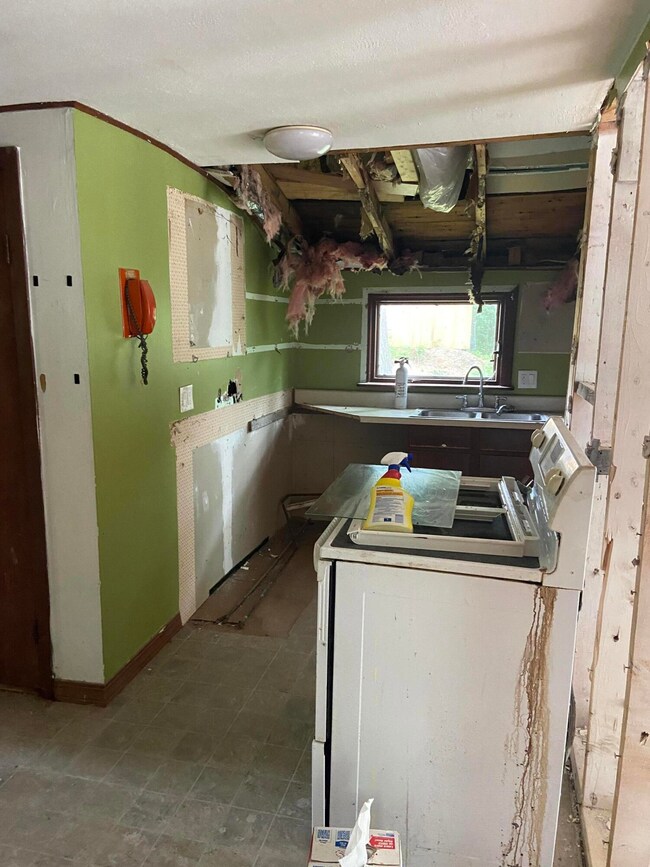 47 Coldbrook Rd, Hampden, ME 04444 - photo 4